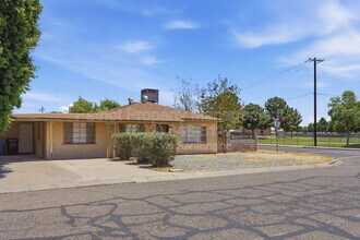 Building Photo - 6701 N 33rd Ave