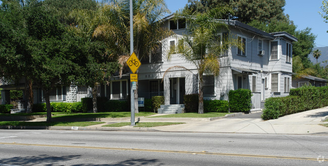 Foto del edificio - East Orange Grove Apartments