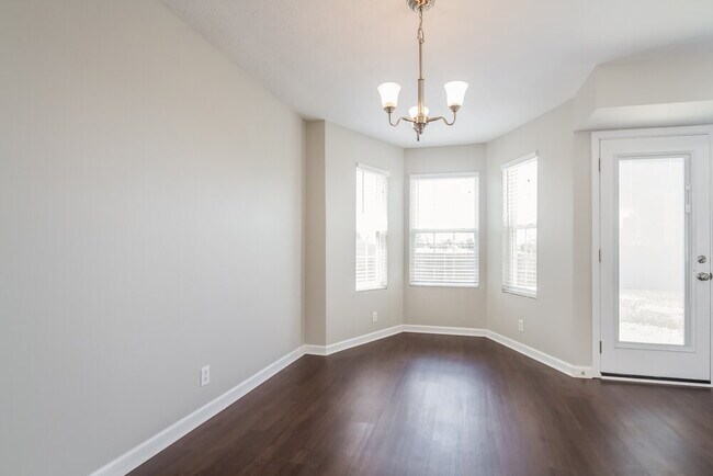 Building Photo - 2636 Apostle Ln