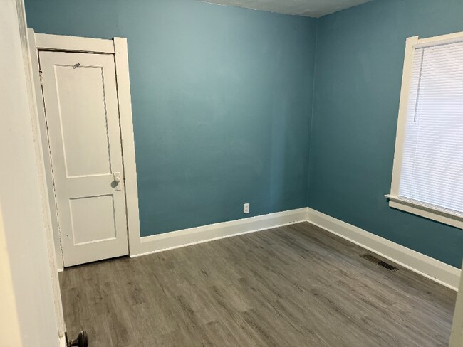 Foto del edificio - 629 Willard St