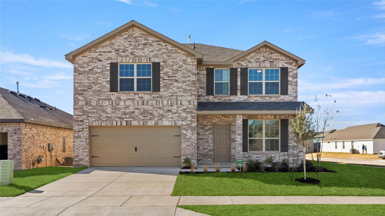 Foto principal - 2900 Fox Trail Ln