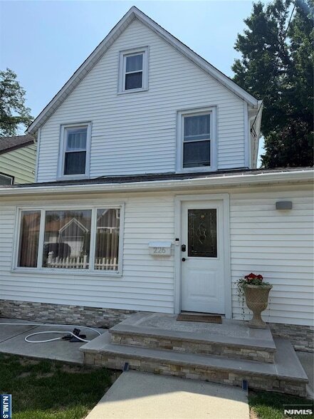 Photo - 226 Louis Street Unit 1