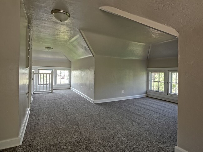 Foto del edificio - 862 Kenmore Blvd