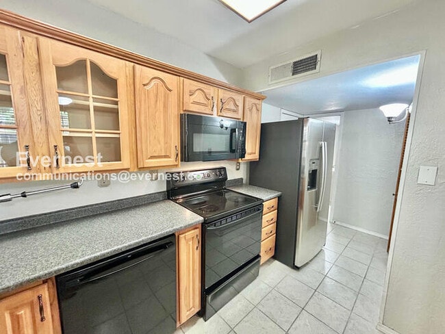 Foto del edificio - 2992 Harbinger Ln