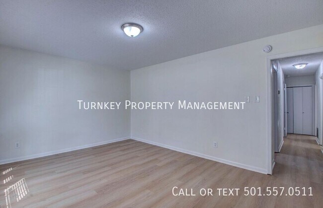 Foto del edificio - 2511 Montreal Dr