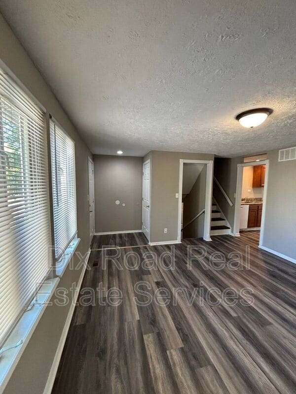 Building Photo - 2351 Wienburg Dr