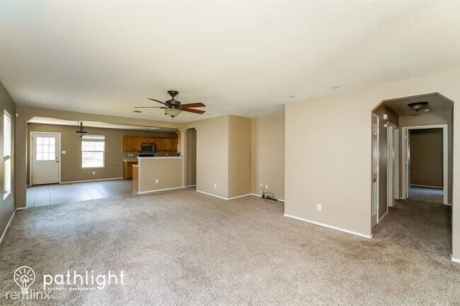 Foto del edificio - 3 br, 2 bath House - 353 Willow View