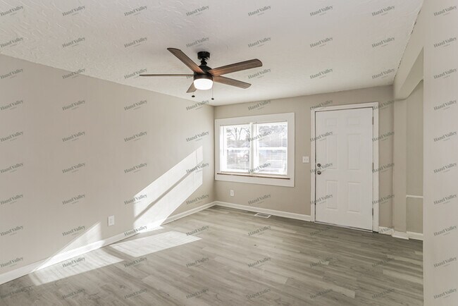 Foto del edificio - 3264 Warfield Ave