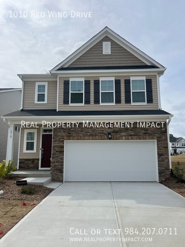 Primary Photo - MOVE IN SPECIAL: $200 OFF FIRST MONTH'S RE...
