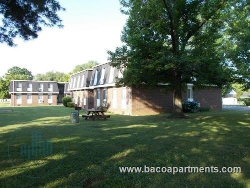 Building Photo - Colonial Village Apartments