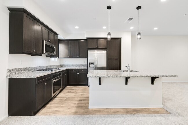 Foto del edificio - 7398 Solstice Pl