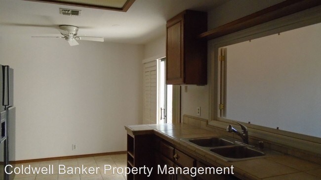 Building Photo - 236 Ridgetop Dr
