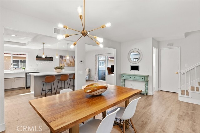 Building Photo - 7801 Seaglen Dr