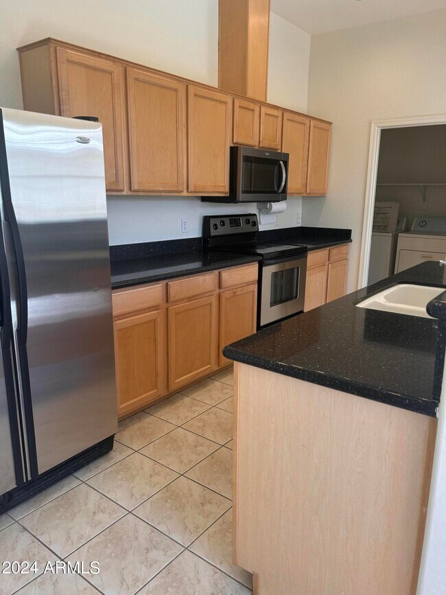 Foto del edificio - 1225 N 36th St