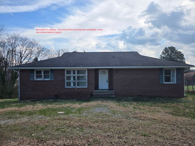 Was pretty ugly, you should see it now! - 507 Robinson Dr