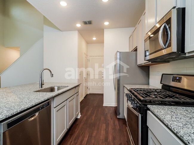 Foto del edificio - 2739 Spencebrook