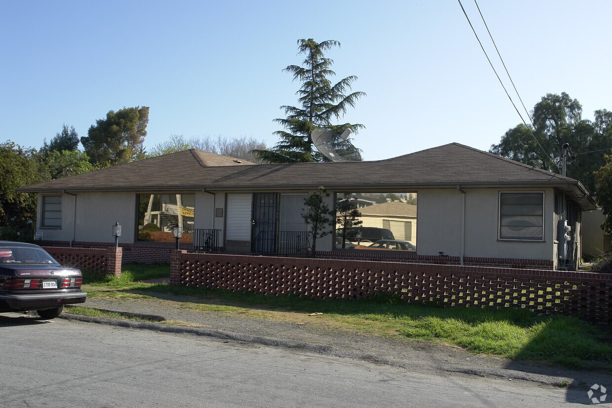 Building Photo - 20404 Anita Ave