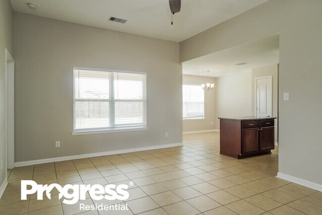 Foto del edificio - 5115 Windy Parke Ln