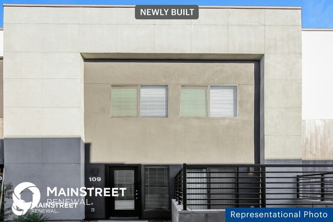Building Photo - 1119 S Stapley Dr