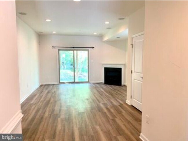 Building Photo - 7218 Winding Hills Dr