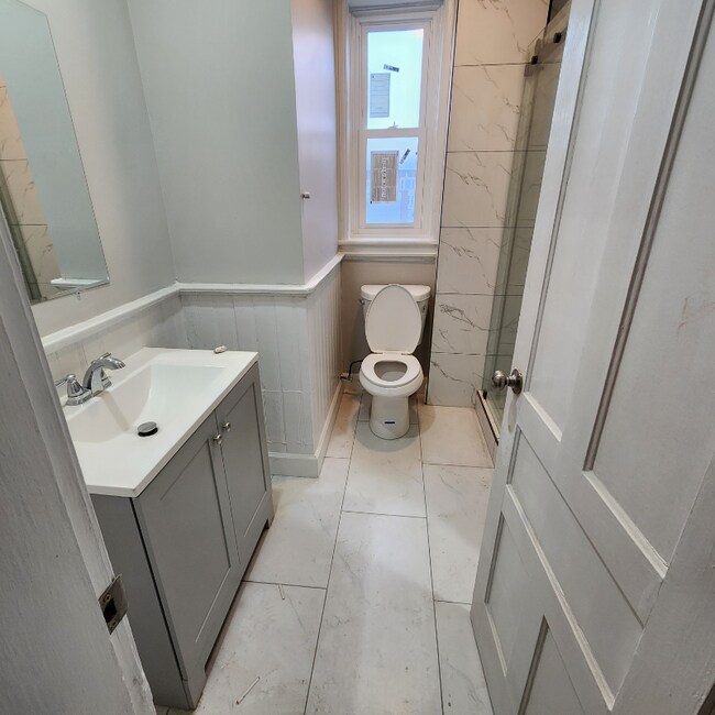 Foto del edificio - 2633 6th Ave