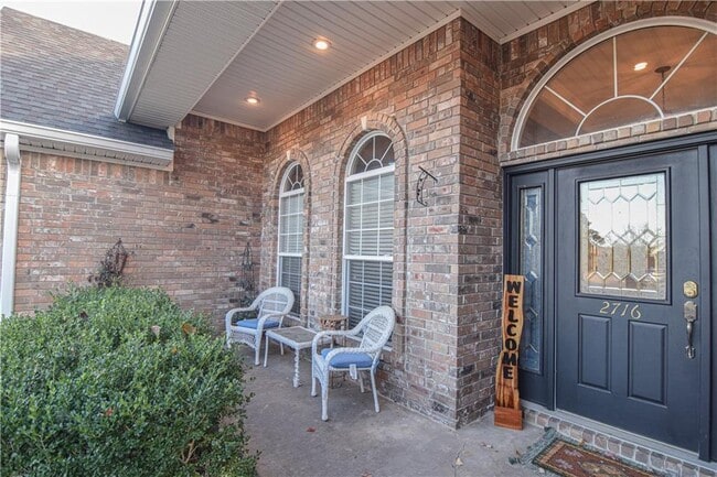 Building Photo - 2716 W Centennial Dr