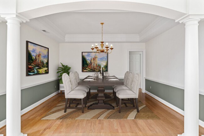 Foto del edificio - 4990 Lake Tree Ln