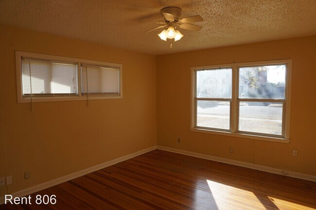 Building Photo - 2 br, 2 bath House - 2106 17TH