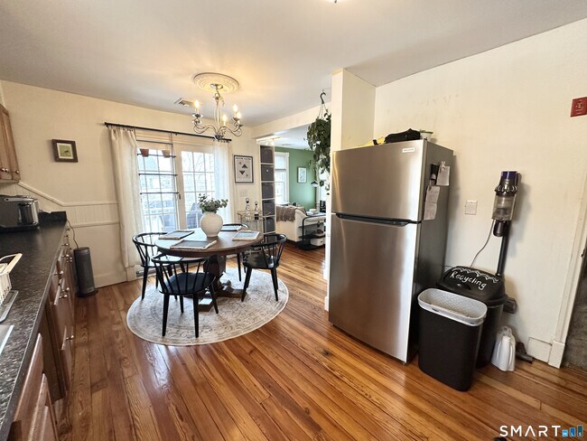 Foto del edificio - 345 Main St