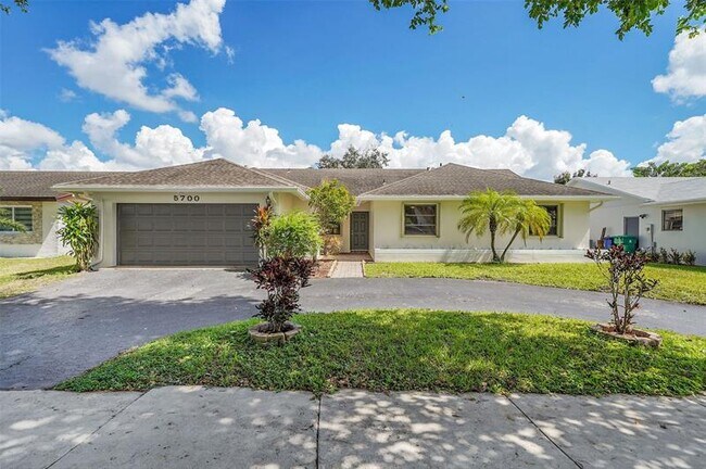 Foto del edificio - 5700 SW 120th Ave