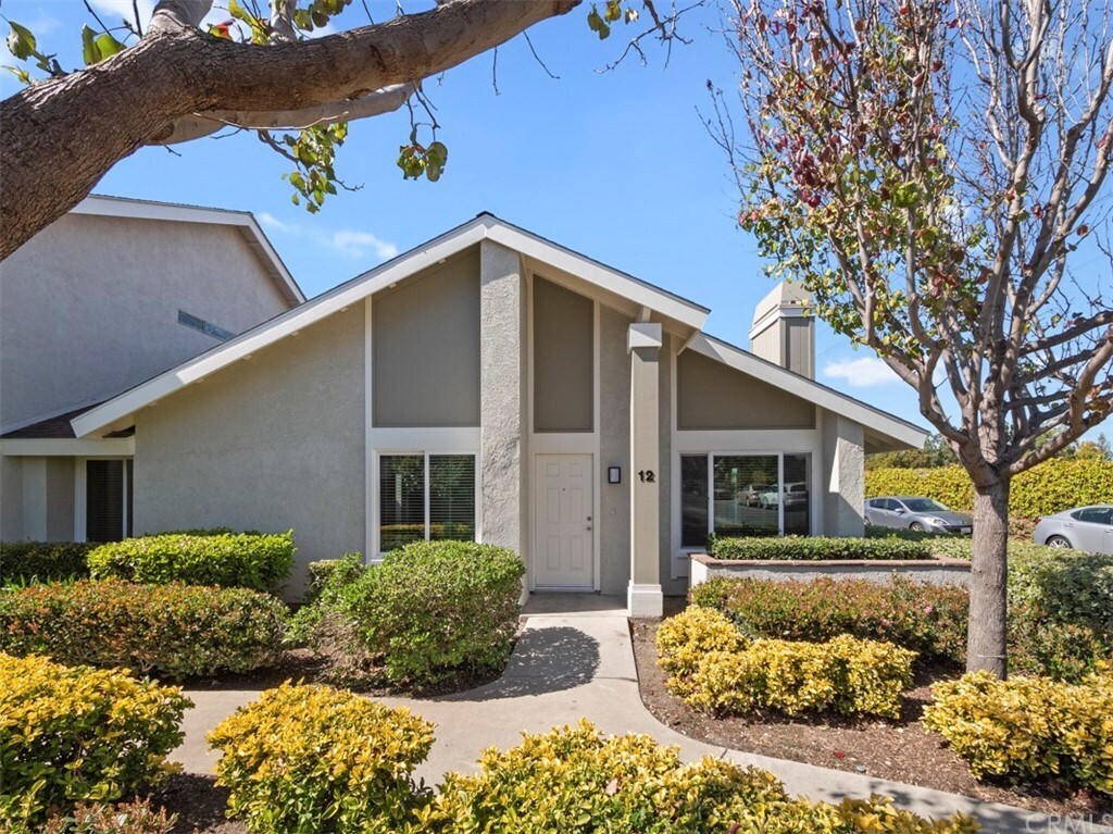12 Butterfield, Irvine, CA 92604 Condo for Rent in Irvine, CA