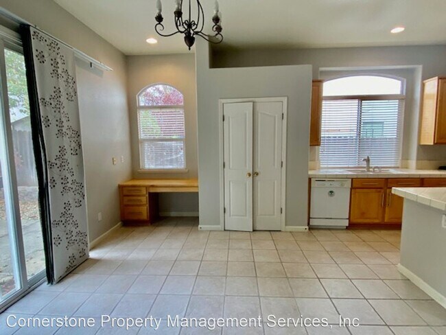 Building Photo - 4 br, 2 bath House - 2304 Minden Way