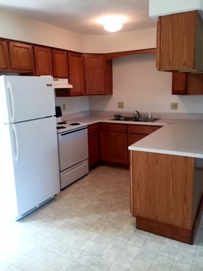 Building Photo - 1404 Sangamon Dr