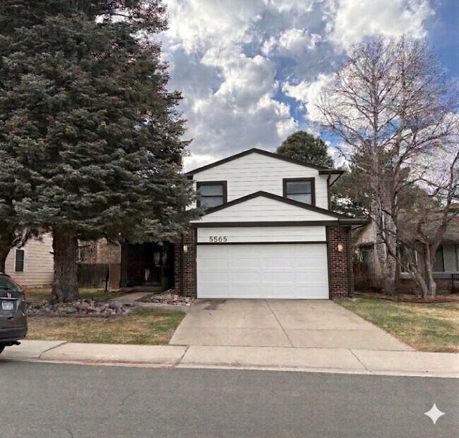 Building Photo - 5565 S Lansing Ct