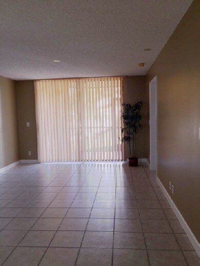 Building Photo - 3138 Via Poinciana