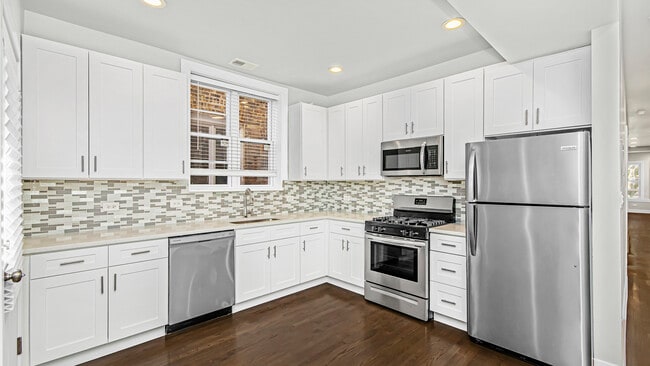 Building Photo - 6459 N Glenwood Ave