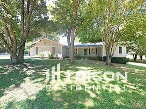 Building Photo - 146 Meadow Ridge Dr