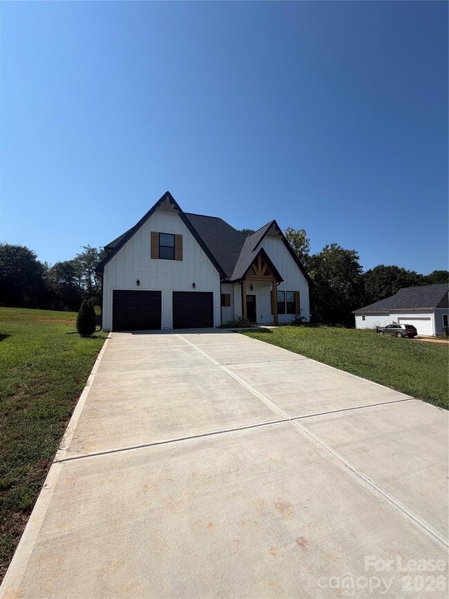 Building Photo - 1313 Dockery Dr