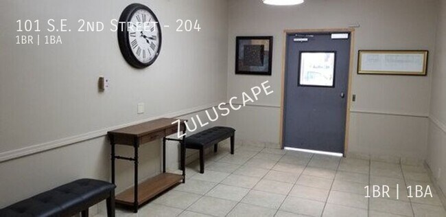 Foto del edificio - 101 SE 2nd St