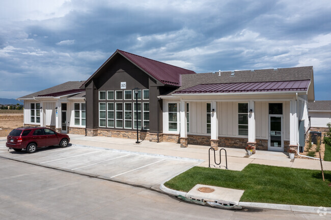 Leasing Office & Clubhouse - Mountain View Apartments at RainDance