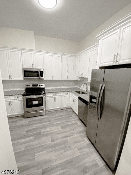 Building Photo - 227 Teaneck Rd