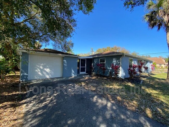 Building Photo - 1537 Piney Rd