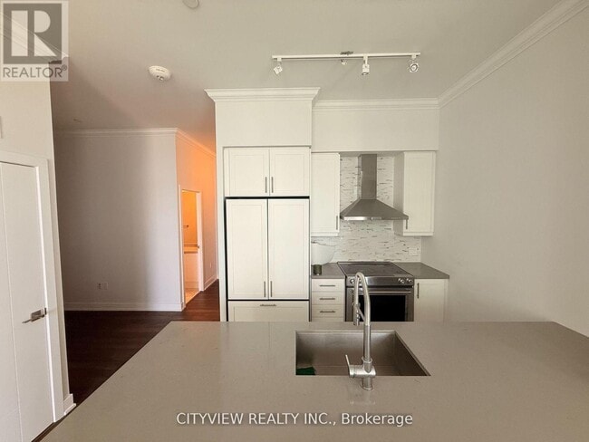 Building Photo - 4085 Parkside Village Dr