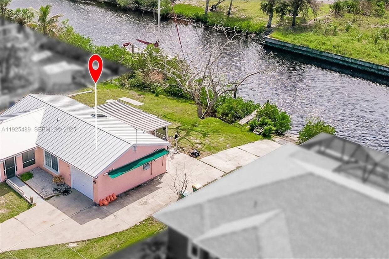 Primary Photo - 18406 Van Nuys Cir