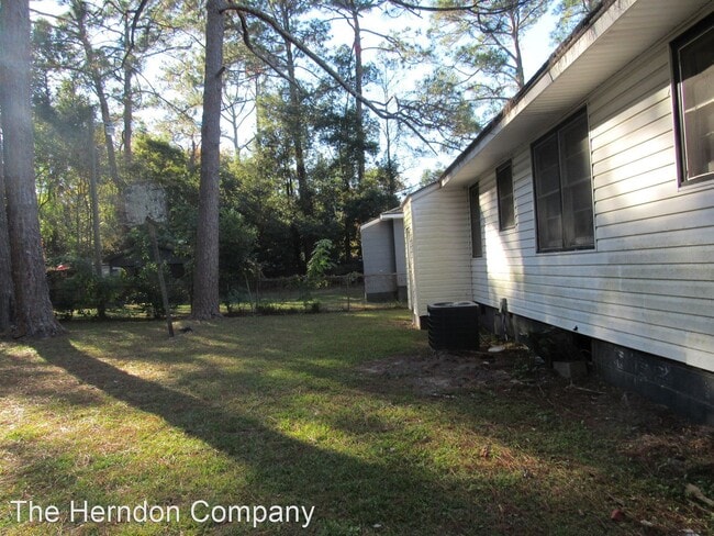 Building Photo - 3 br, 1 bath House - 731 Lausanne Drive