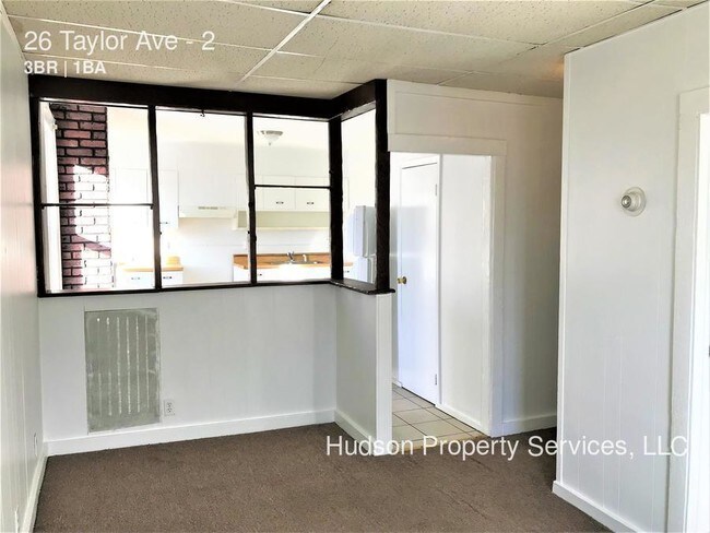 Foto del edificio - 26 Taylor Ave
