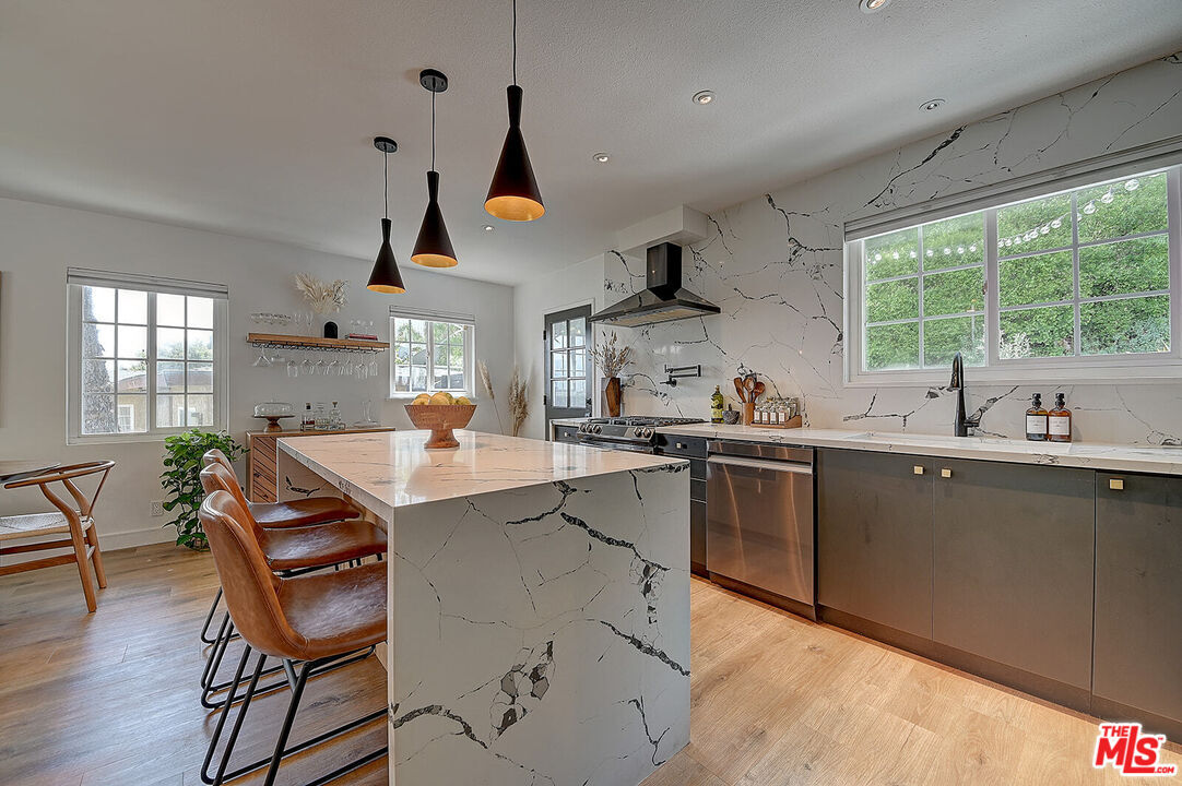 Foto principal - 5637 Heatherdale Dr