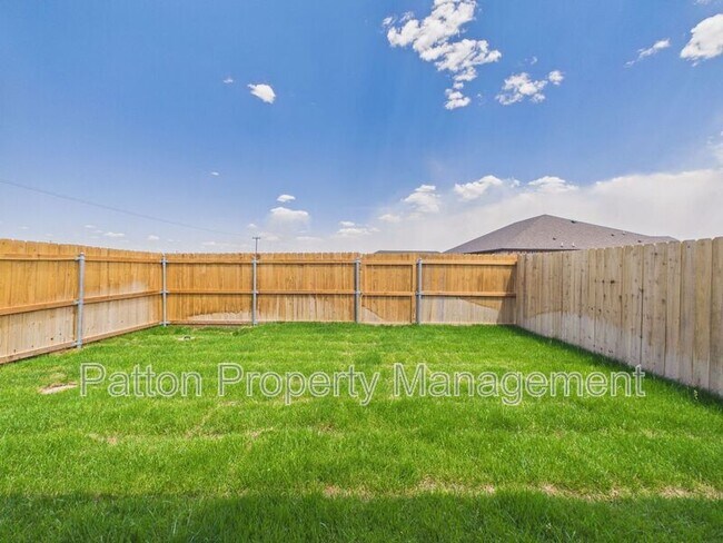 Foto del edificio - 9780 Elite St