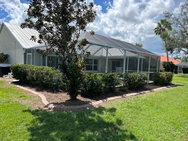 Building Photo - WELCOME TO HARBOUR OAKS! Annual rental in ...