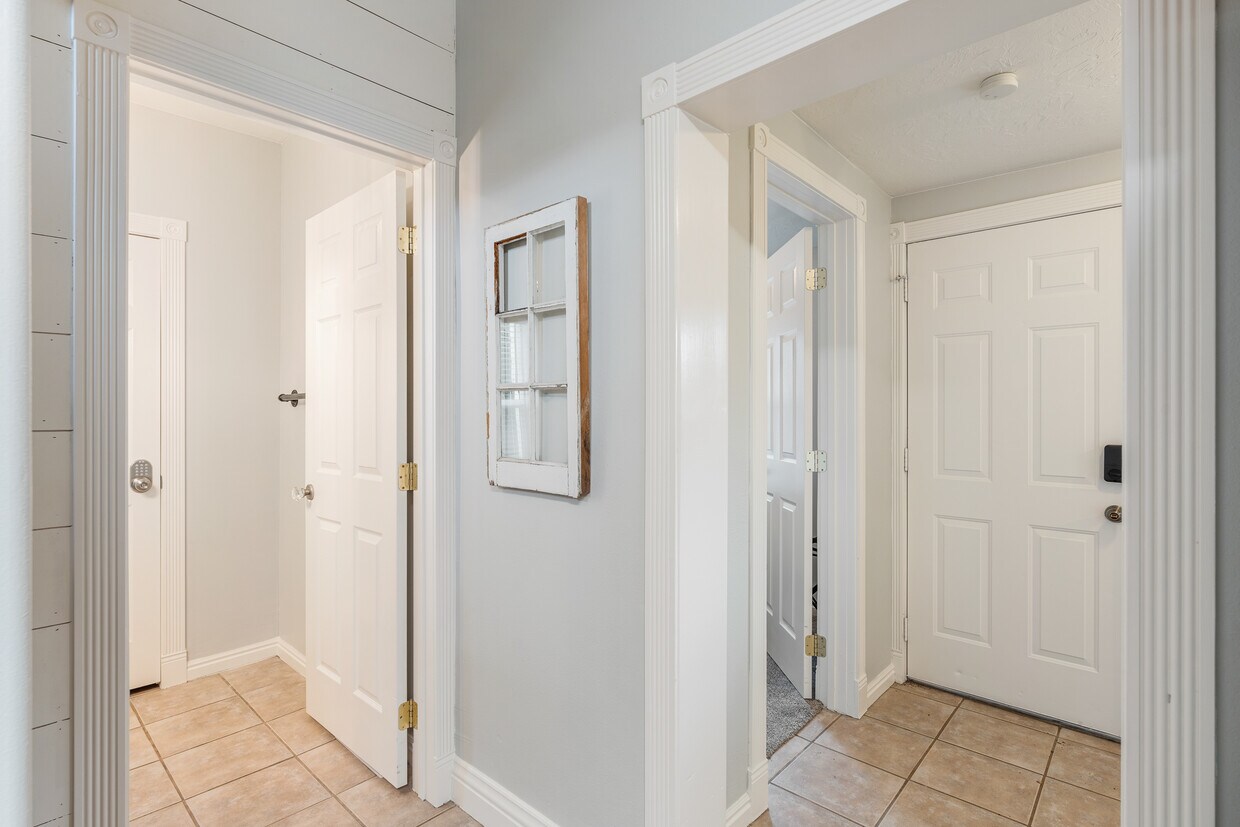 Foto del edificio - 560 H St